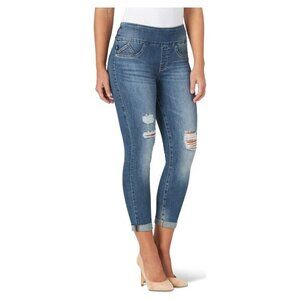 Rock & Republic Fever Pull On Distressed Jegging